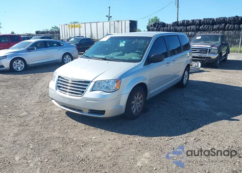 2009 Chrysler Town & Country Lx z USA, uszkodzony, nr VIN 2A8HR44E89R614926